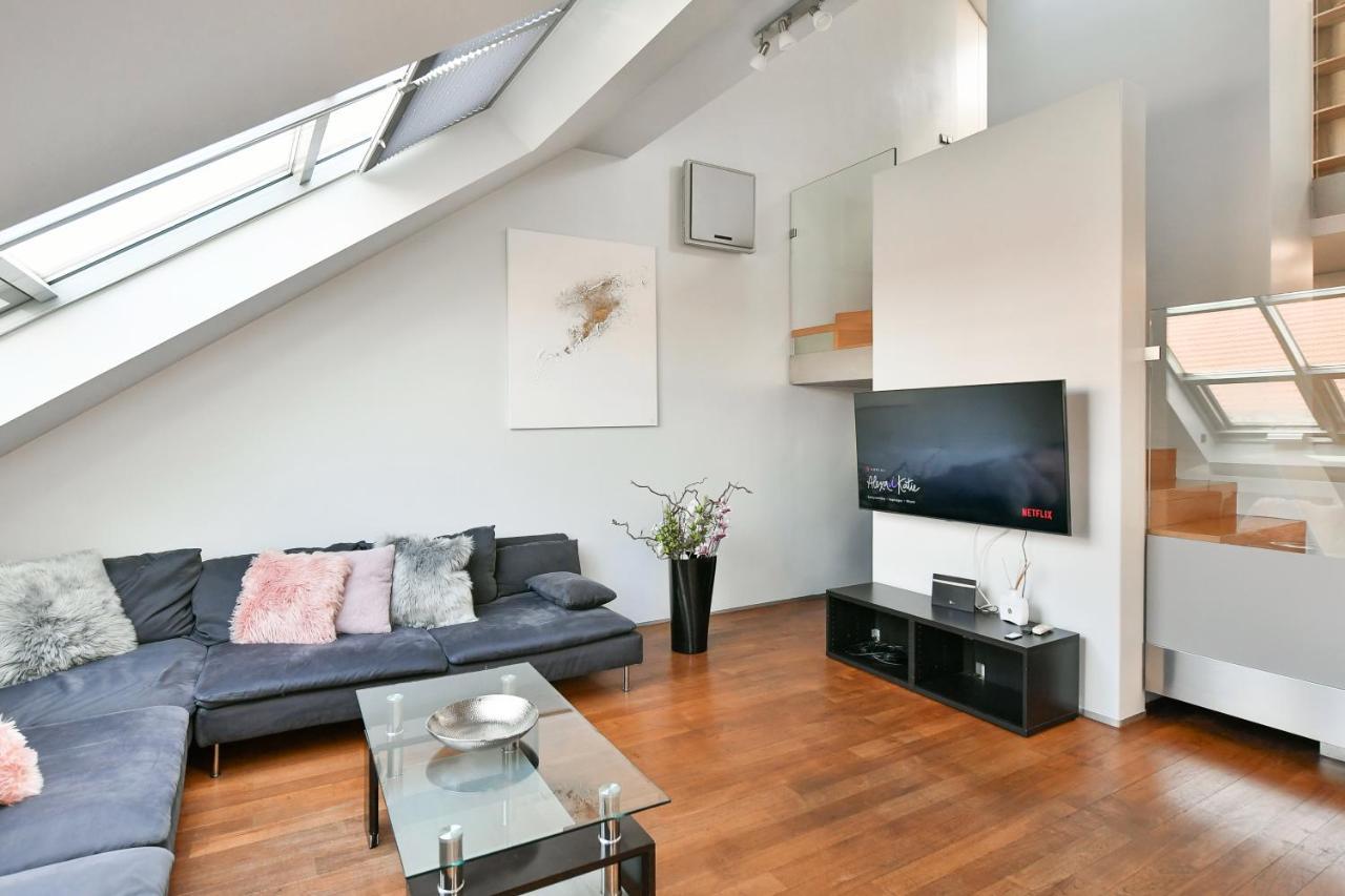 Luxury Central Duplex With Terrace Praga Exterior foto